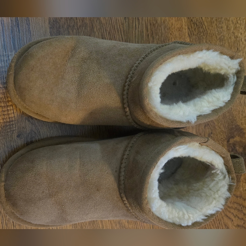 Ugg Youth Ultra Classic Minis